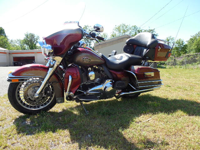 2009 Harley Davidson® FLHTCUI® Ultra Classic Electra Glide®